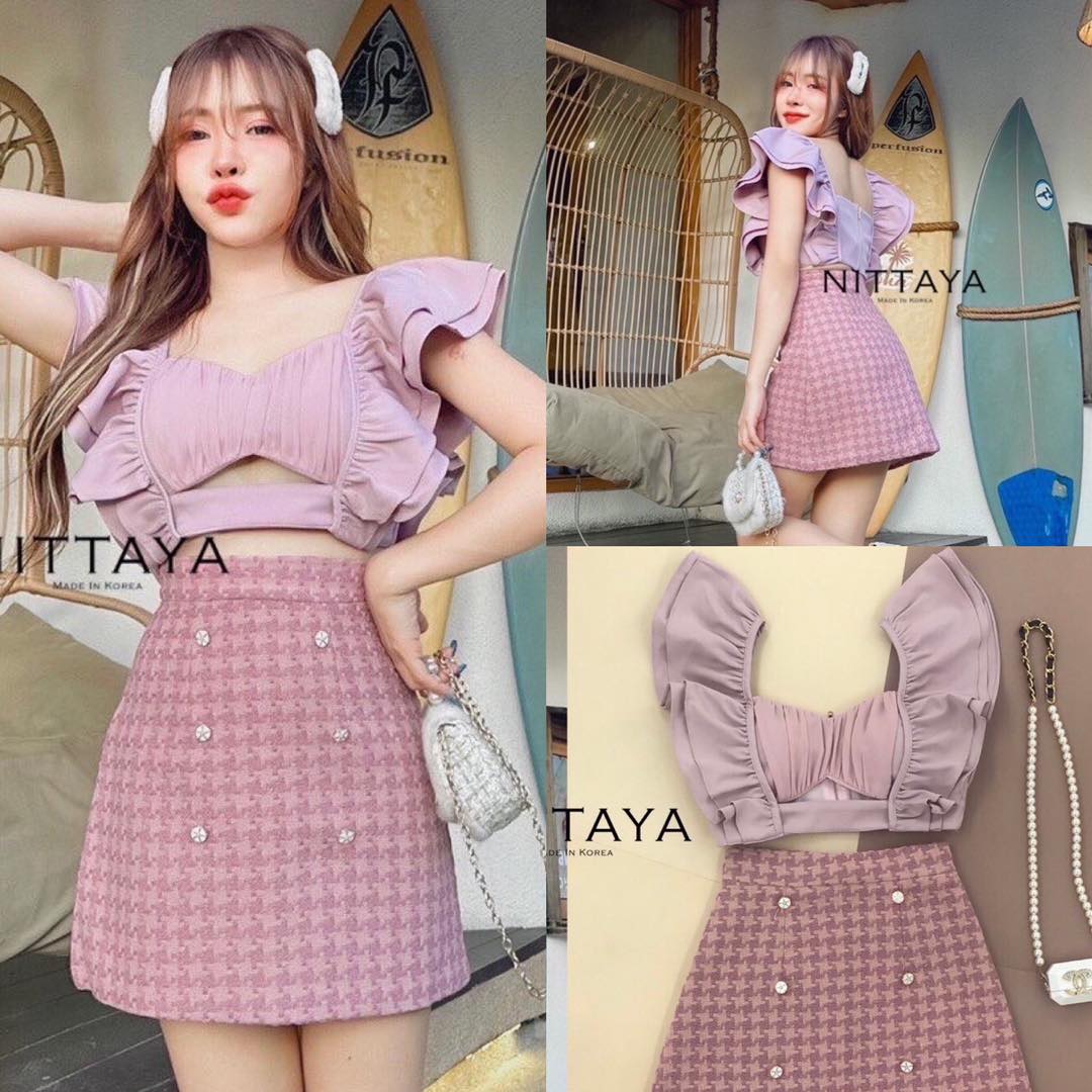 เซตเสื้อครอป+กระโปรงทวิต ตรงแขน มีความระบาย ช่วงอกมีความเว้า รุ่นนี้งานจริง น่ารักเวอร์ๆๆๆ สินค้าคุณภาพ (พร้อมส่ง)