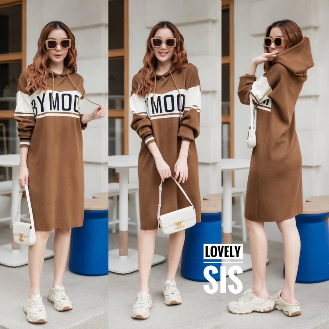 เดรสไหมพรมแขนยาวแต่งฮู้ด งานทอสีทูโทน ทอลายตัวหนังสือคาดช่วงอก งานสวยใส่สบาย . สินค้าคุณภาพ (พร้อมส่ง)