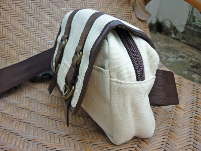 กระเป๋าคาดเอว แต่งลูกไม้หวานๆ /ของใหม่/