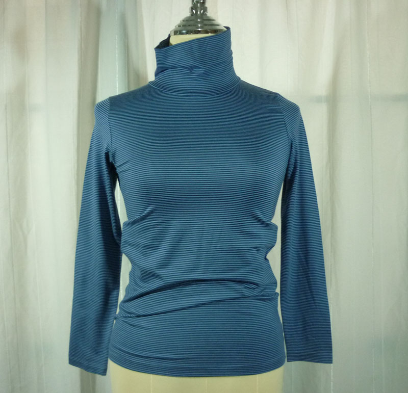 เสื้อฮีทเทคเด็ก Uniqlo heattech Sz 140