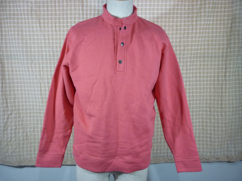 เสื้อ Uniqlo Sz M-L สวยและอุ่นมาก