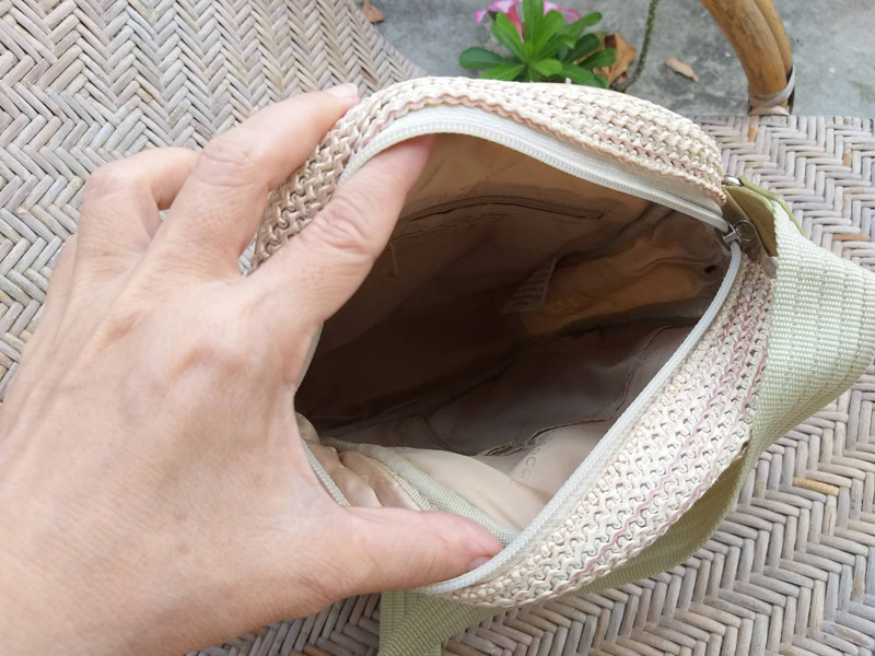 กระเป๋าสะพาย CROCODILE น่าใช้มากใบนี้ สวยน่ารัก