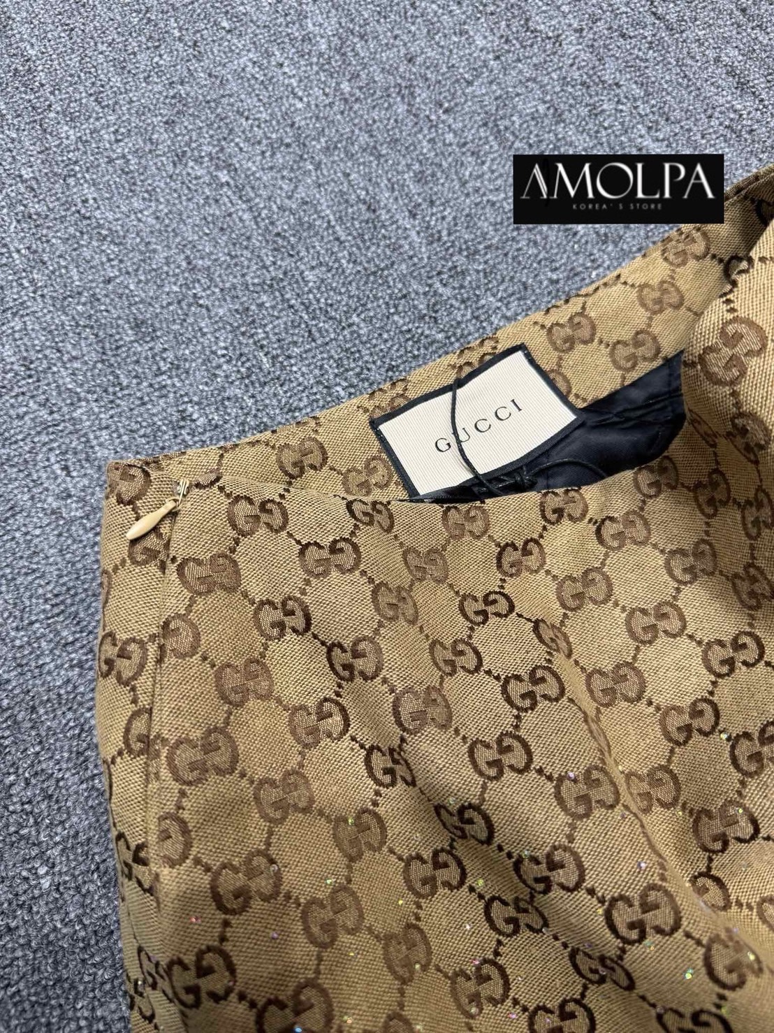 กระโปรงผ้าทอลาย GG เพชร แน่นๆค้า งาน hiend สวยยยสุด ผ้าอย่างดี เป๊ะ ปัง มากรุ่นนี้ น่ารักม๊ากกกก การันตรี งานผ้าใส่สบาย ใส่สบาย : สินค้าคุณภาพ (พร้อมส่ง)