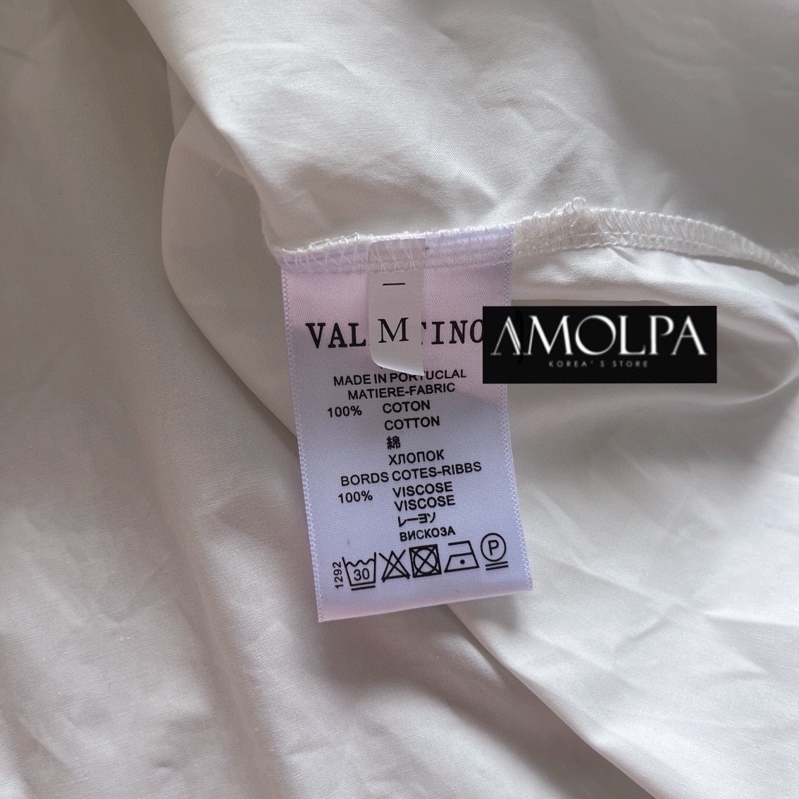 SHIRT VALENTINO งาน Hiend งานดีมาก มีน้ำหนักสุดๆ เย็นมากๆ ห้ามพลาดเลยน๊า สวยสุดๆ : สินค้าคุณภาพ (พร้อมส่ง)