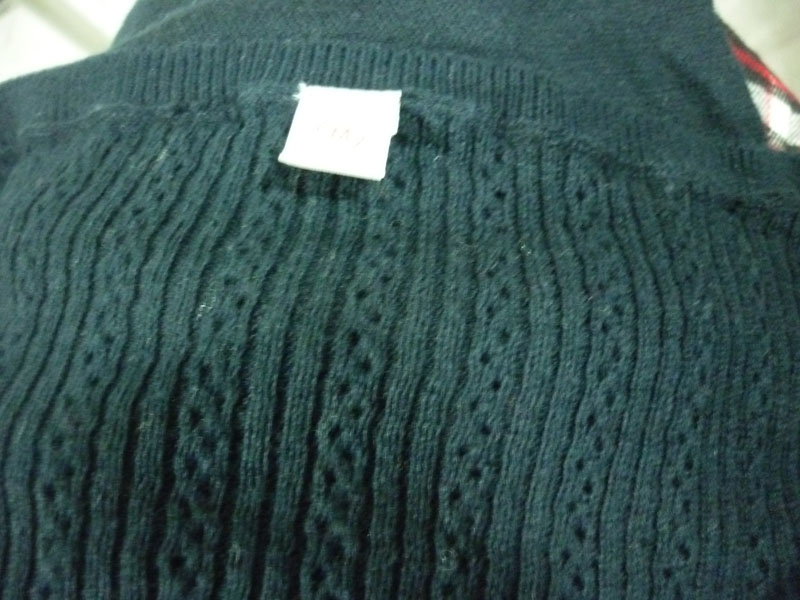 เสื้อไหมพรม Uniqlo SzM เสื้อสวยเก๋มาก ผ้าดีมาก