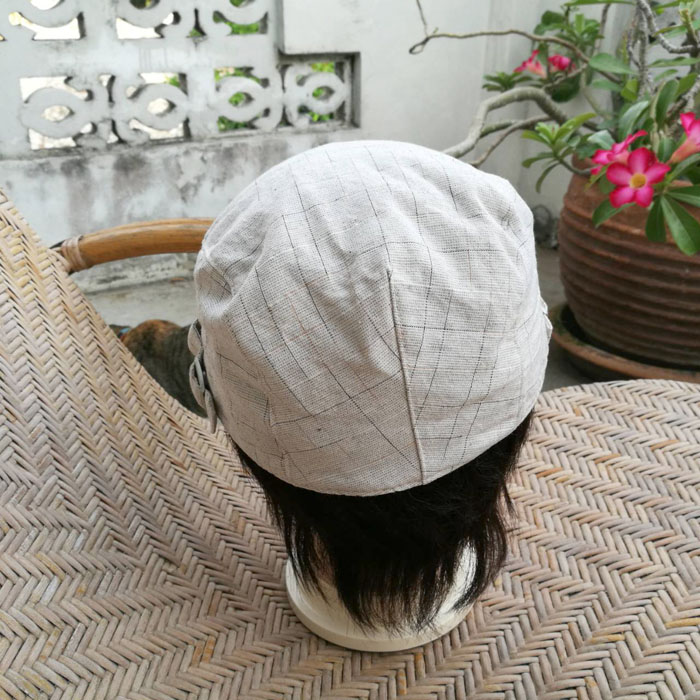 หมวกติงลี่ ผ้าสวยค่ะ เรียบๆ แต่ดูดีมาก วันสบายๆ