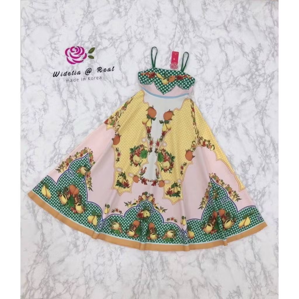 เดรสสายเดี่ยวตัวสวยทรงดี ตัวเดรสเลือกใช้ผ้าเนื้อสวยลายเลม่อน(มะนาว) สีสันสวยสดใน ท่อนล่างเดรสทรงเอพองบานสวย ใส่สบาย : สินค้าคุณภาพ (พร้อมส่ง)