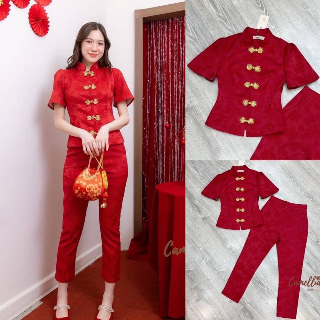 ชุดSet เสื้อคอจีนแต่งกระดุมสีทองด้านหน้า ผ้าทอลายดอกไม้ + กางเกงทรงขากระบอกเล็ก สวยลงตัว ใส่สบาย : สินค้าคุณภาพ (พร้อมส่ง)