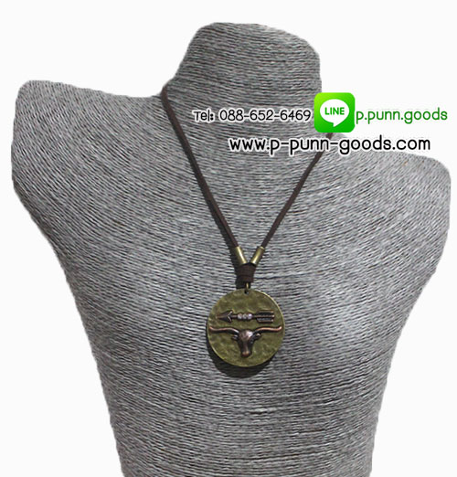 สร้อยหนังนิ่ม จี้วัว Taurus ประดับ Rhinestone