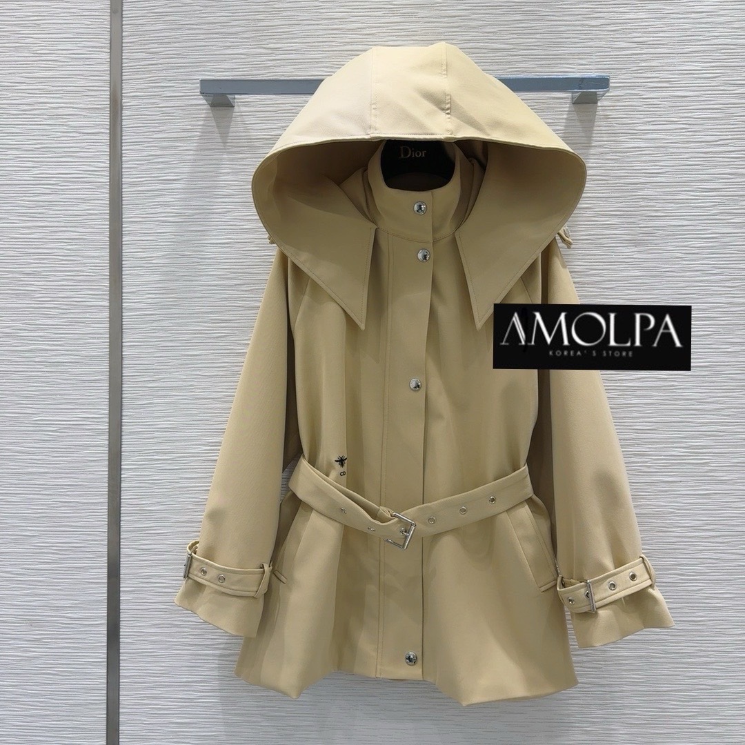 โค้ช CD งาน hiend 1 : 1 เลยน้า งานสวยสุด ปัง.... รุ่นนี้งานนดีมากค่ะ พรีเมียมมม ด้านในเป็นบุนวมมม ห้ามพลาดน้า !! ใส่สบาย : สินค้าคุณภาพ (พร้อมส่ง)