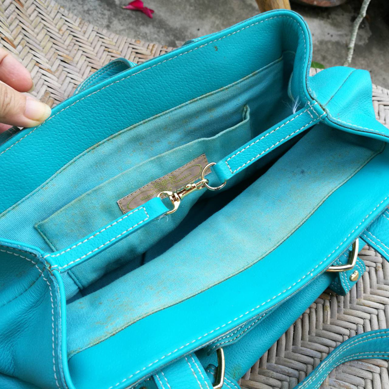 กระเป๋าหนังแท้ Samantha Thavasa แบรนด์แพงงงงง