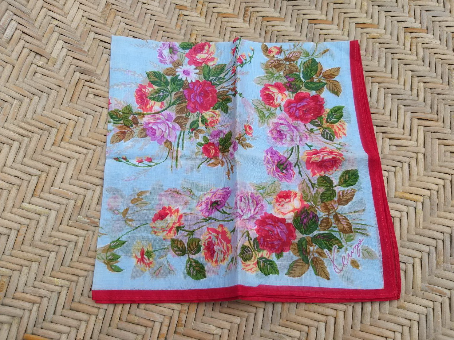 ผ้าเช็ดหน้าแบรนด์เนม KENZO