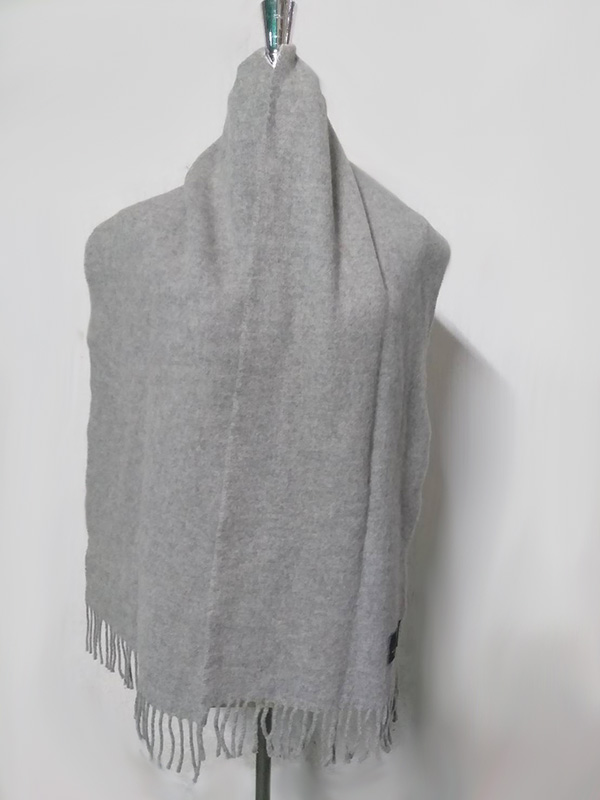 ผ้าพันคอขนสัตว์ Made in ITALY (ของใหม่)