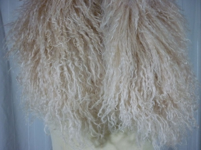 ผ้าพันคอ เฟอร์ขนแกะมองโกเลียแท้ (ใหม่ป้ายห้อย)