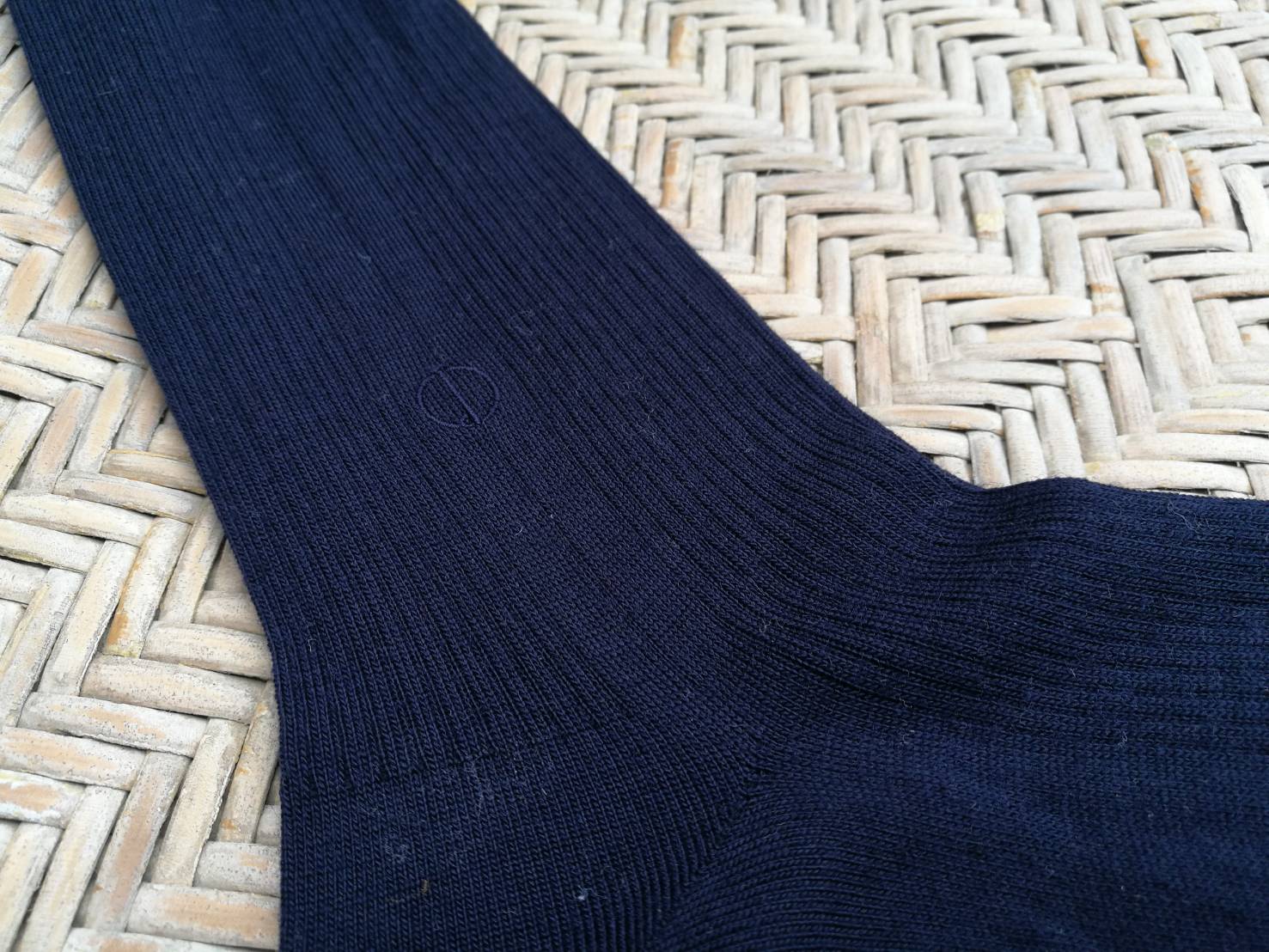 ถุงเท้าชาย dunhill สีกรม เนื้อดีมาก