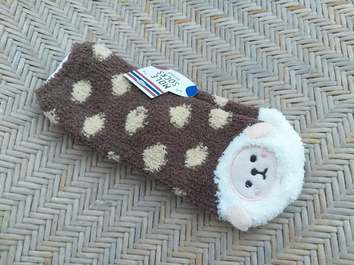 ถุงเท้าขนปุยสุดนุ่ม หัวน้องเหมียว อุ่นมากน่ารักสุดๆ