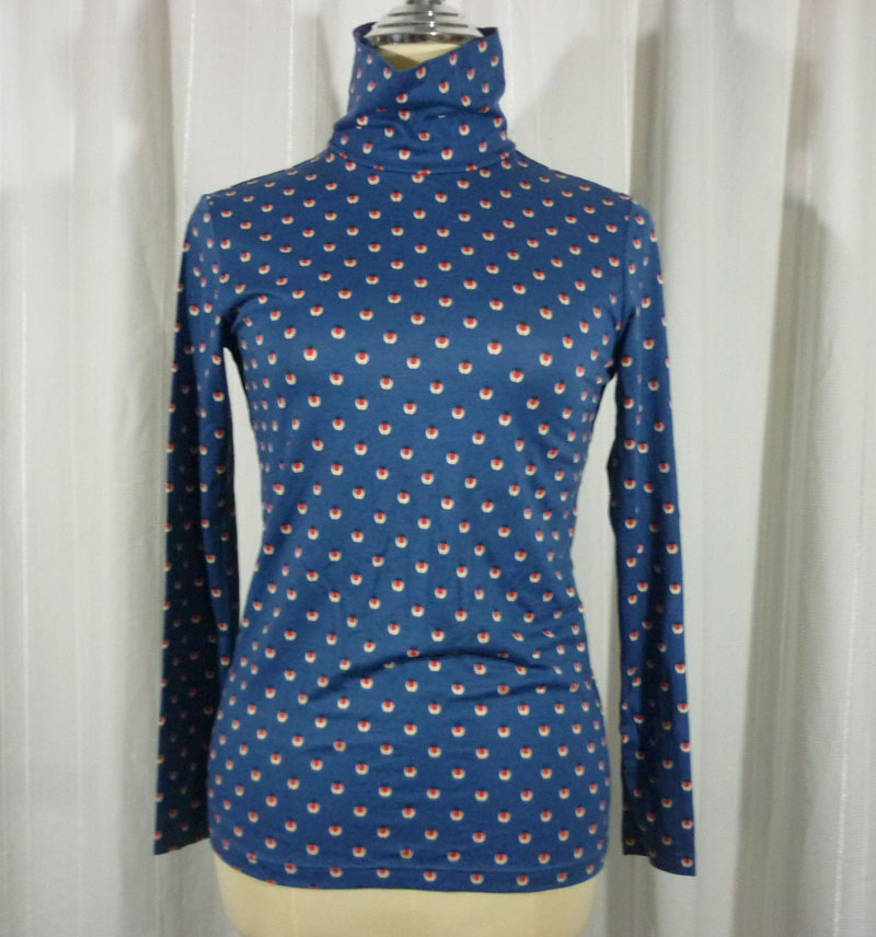 เสื้อฮีทเทคหญิง Uniqlo heattech Sz S-M