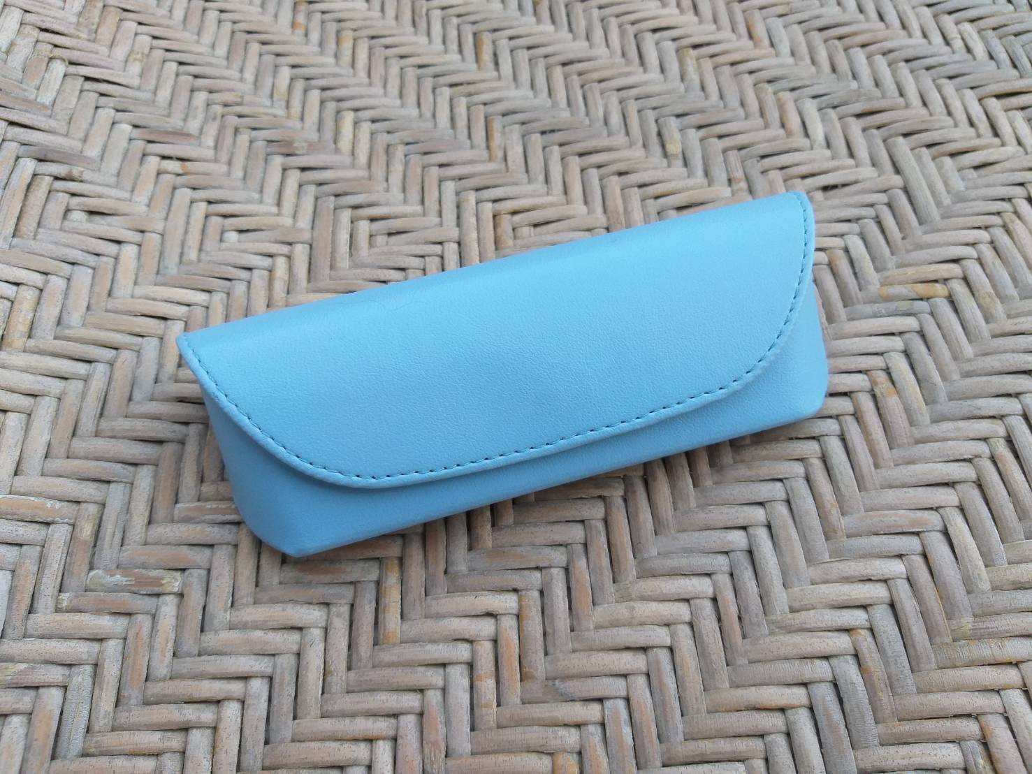 กล่องแว่นแนว Ray Ban กล่องหนัง น่ารักมาก