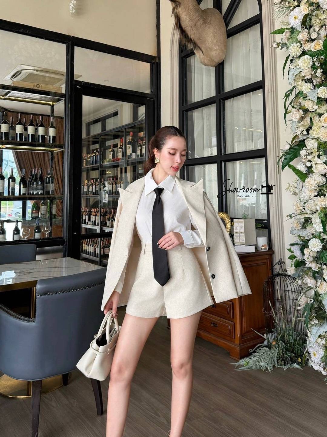 เซ็ต 4 ชิ้น เสื้อเชิ้ต เสื้อสูท กางเกงขาสั้น เนคไท ใส่สบาย : สินค้าคุณภาพ (พร้อมส่ง)