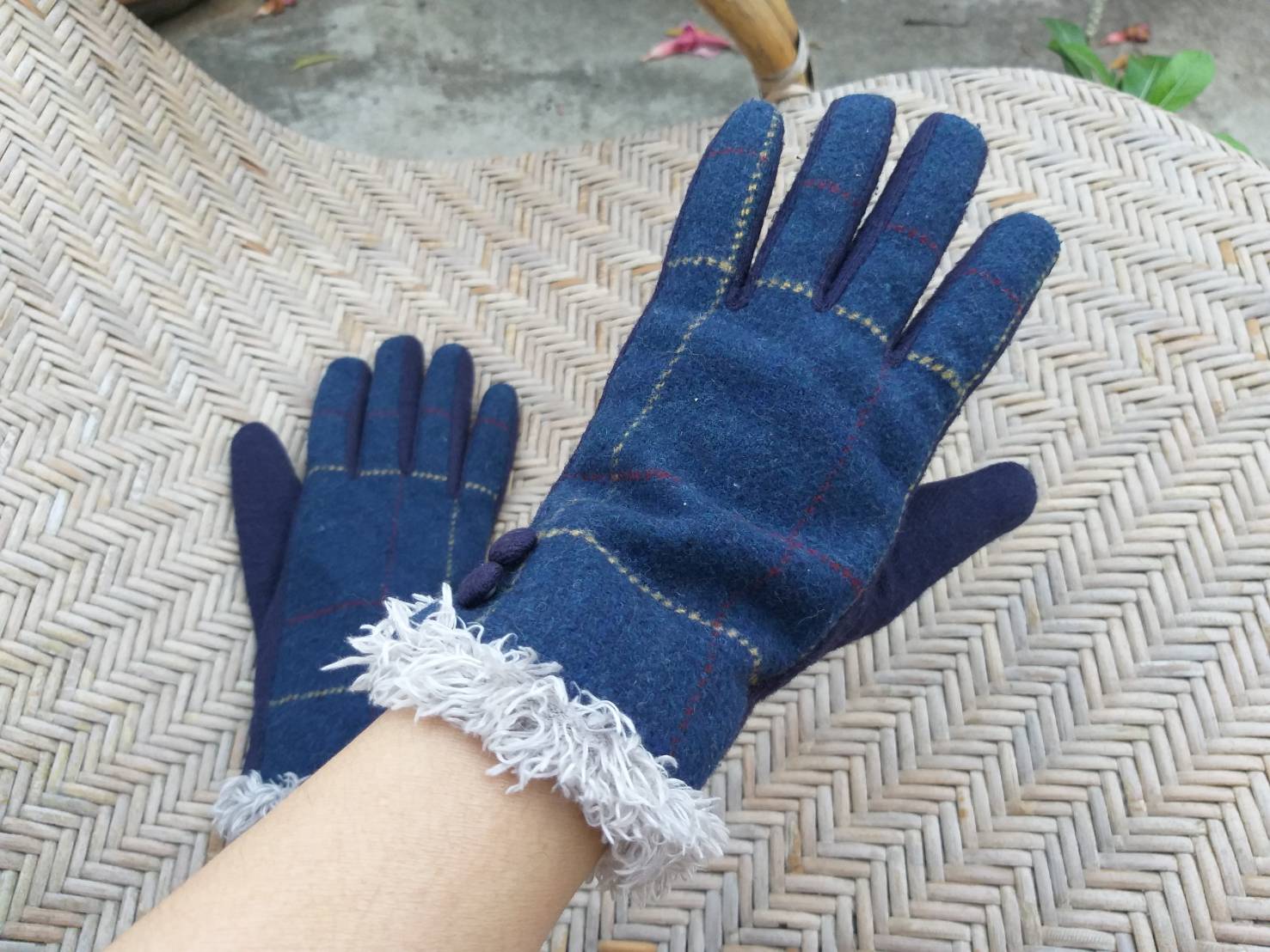 ถุงมือขนสัตว์บุขนหนานุ่ม อุ่นถึงติดลบ