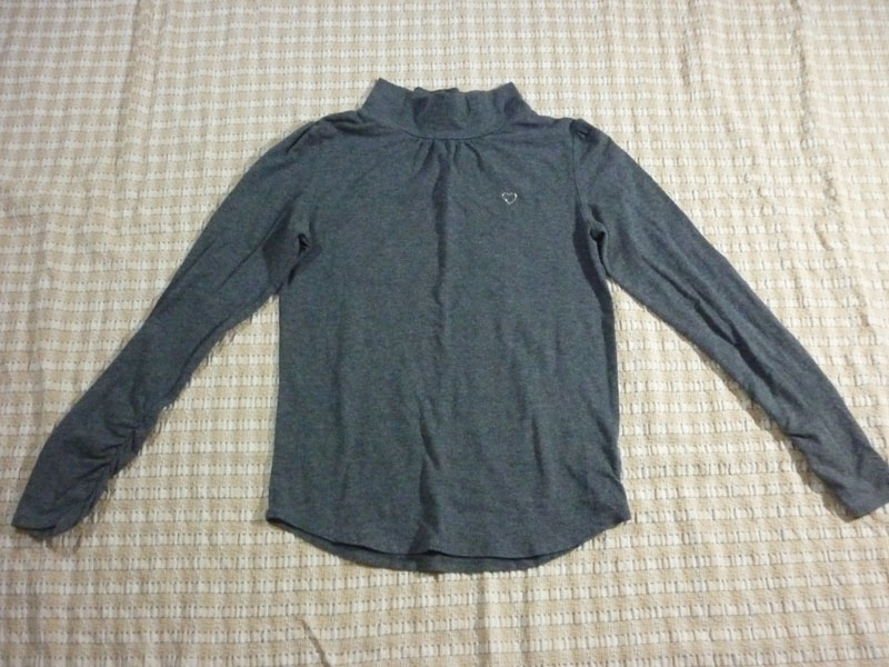 เสื้อ GapKids Sz130 ผ้าดีมาก ใส่อุ่น น่ารักสุดๆ