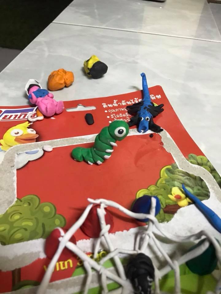 NanaBaby ดินน้ำมันเด็ก ไร้สารพิษ ดินน้ำมันเด็กๆ 12 สี พร้อมไม้รีดและที่ปั๊มตัดดินน้ำมัน