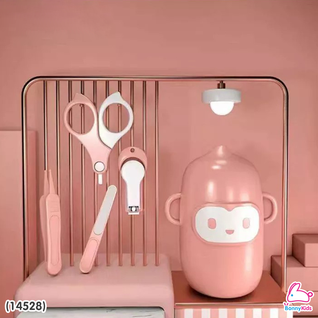 (14528) ชุดกรรไกรตัดเล็บเด็กเล็ก 4 ชิ้น กระบอกลิงน้อย (กรรไกรตัดเล็บ แหนบ ตะไบ กรรไกรหัวสั้น)
