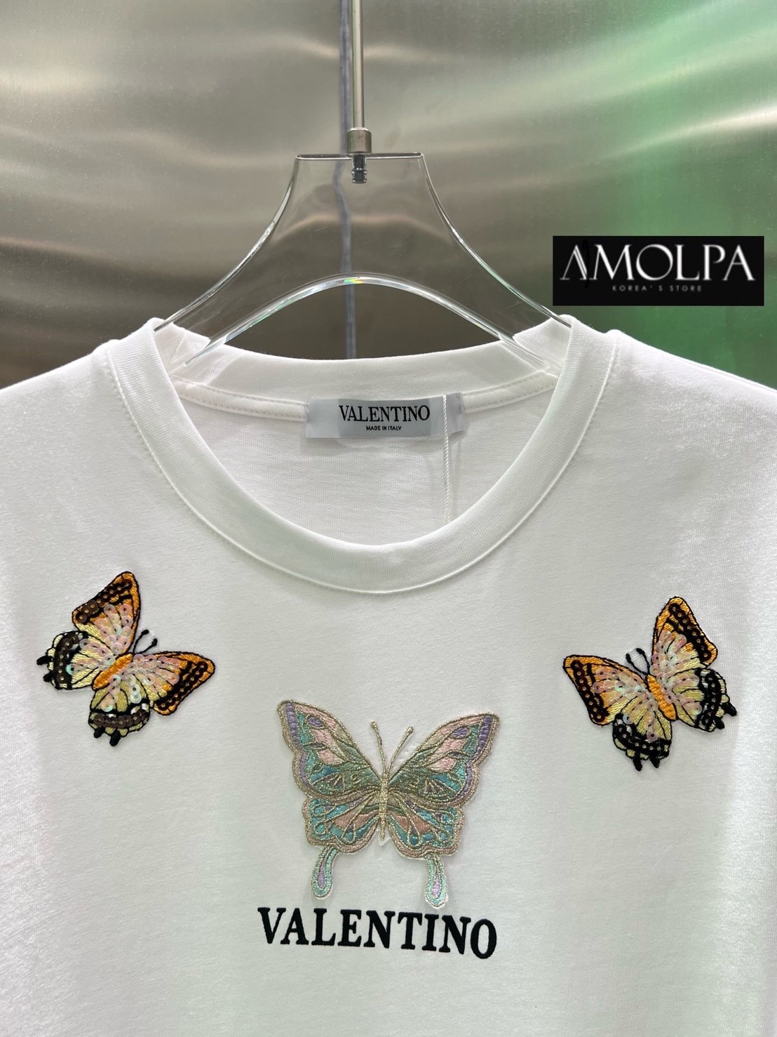 เสื้อยืด VALENTINO งานปักแน่นๆ สวยเด่น ลายใหม่ชนช๊อปป ใส่สบาย : สินค้าคุณภาพ (พร้อมส่ง)