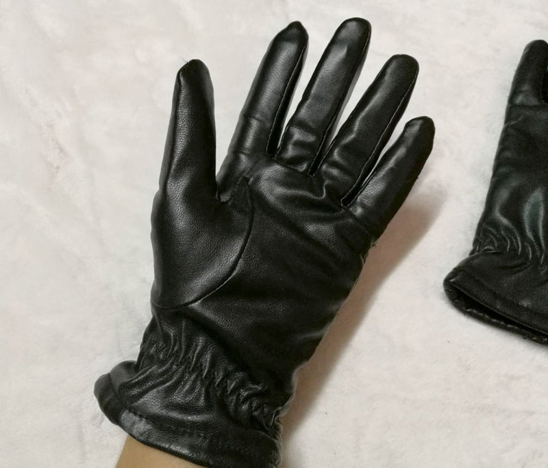 ถุงมือหนัง Uniqlo ไซด์ S อุ่นมากติดลบสบาย