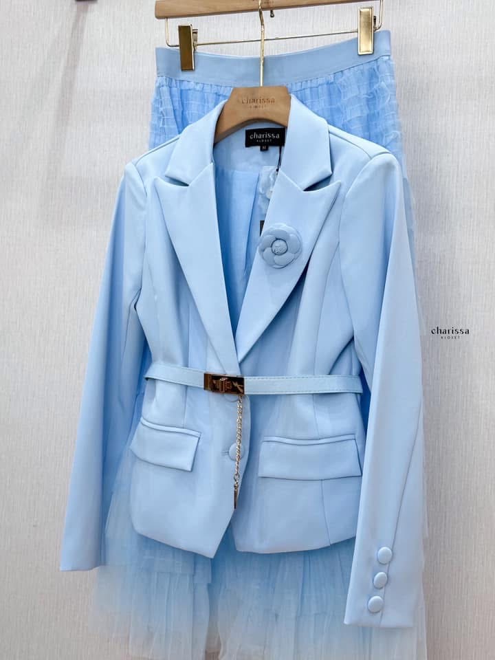 set Blazer+Skirt +เข็มขัด+เข็มกลัดดอกไม้ ลุคสวยผู้ดีสุดดด ใส่สบาย : สินค้าคุณภาพ (พร้อมส่ง)