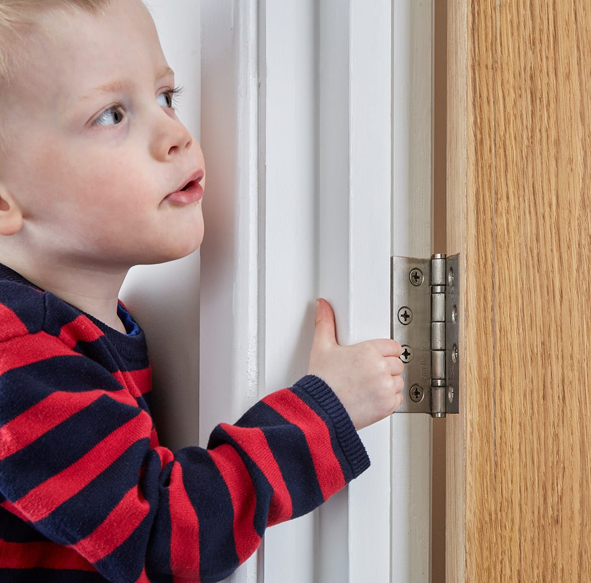 แผ่นปิดข้างประตู กันประตูหนีบนิ้วเด็ก มีแถบกาวในตัว NanaBaby ขนาด 160 x 17 ซม. (เก็บเงินปลายทางได้)