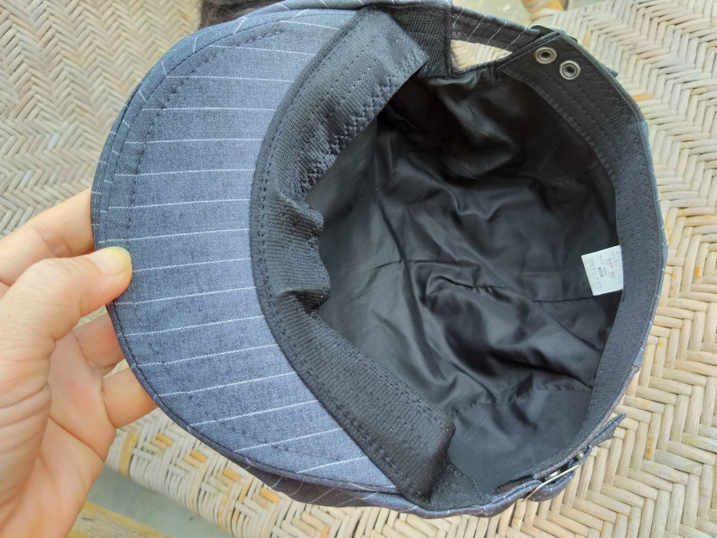 หมวกติงลี่ หมวกแฟลตแค็ป แต่งผ้าหนัง (ของใหม่)