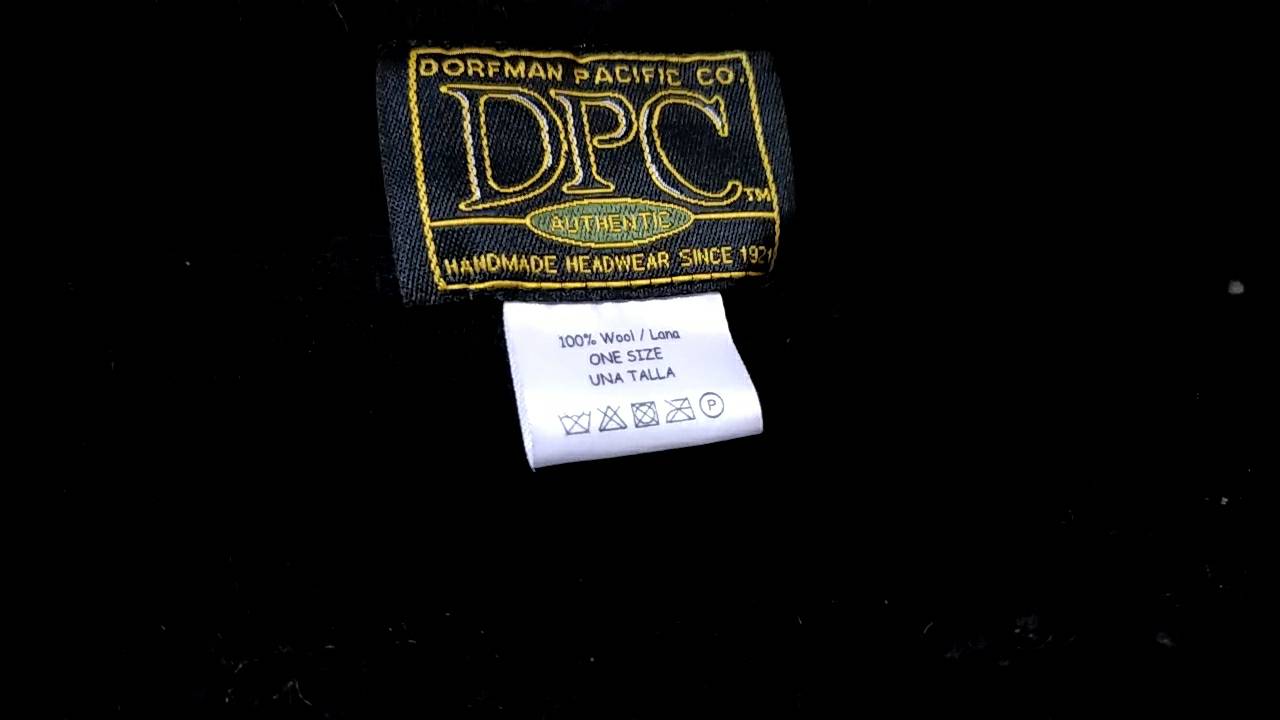 หมวกเบเร่ต์ผ้าขนสัตว์สีดำ