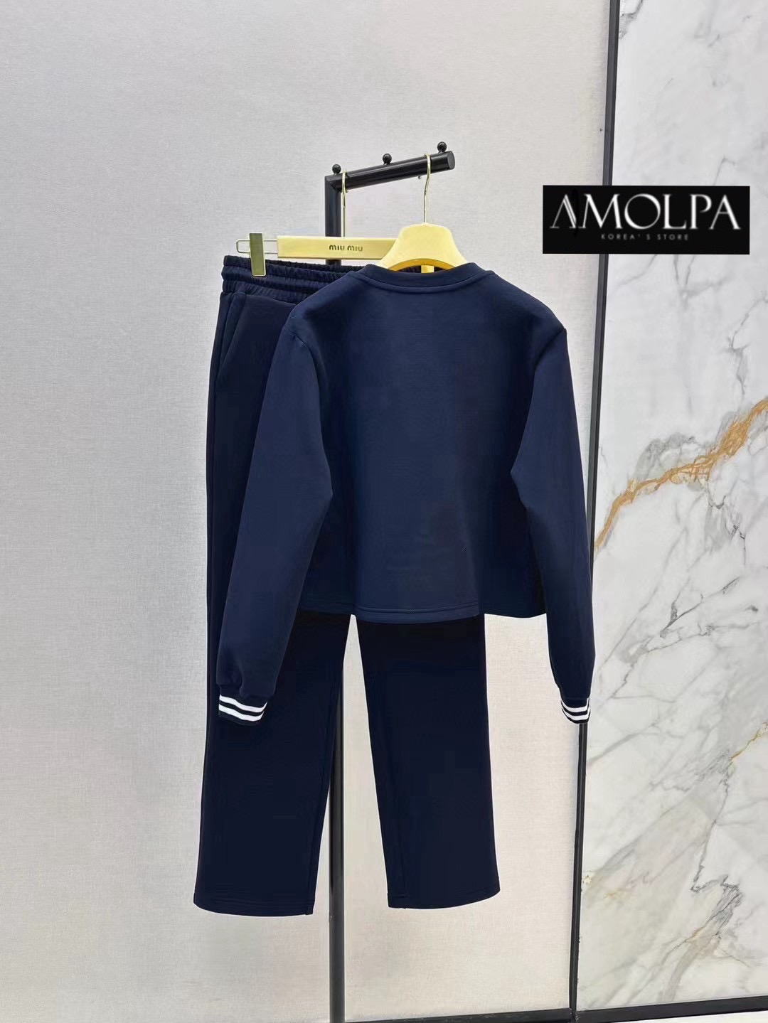 SET MIU MIU งาน hiend งานสวยสุดปังชนช๊อป สวยจี๊ด เนื้อผ้าดีม๊าก ใส่สบายสุดๆ ใส่สบาย : สินค้าคุณภาพ (พร้อมส่ง)