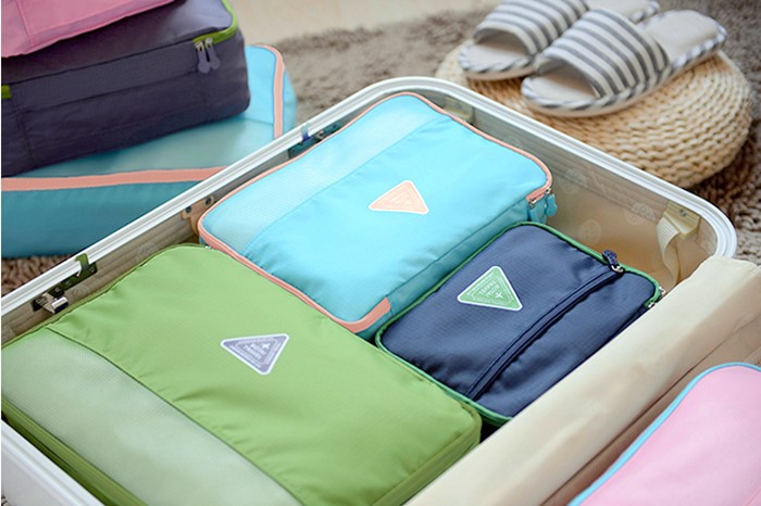 Travel Season กระเป๋าจัดระเบียบเดินทาง 4 ใบ จัดระเบียบเสื้อผ้าในบ้าน กันน้ำ ใส่เสื้อผ้า กันน้ำ มี 5 สีให้เลือก