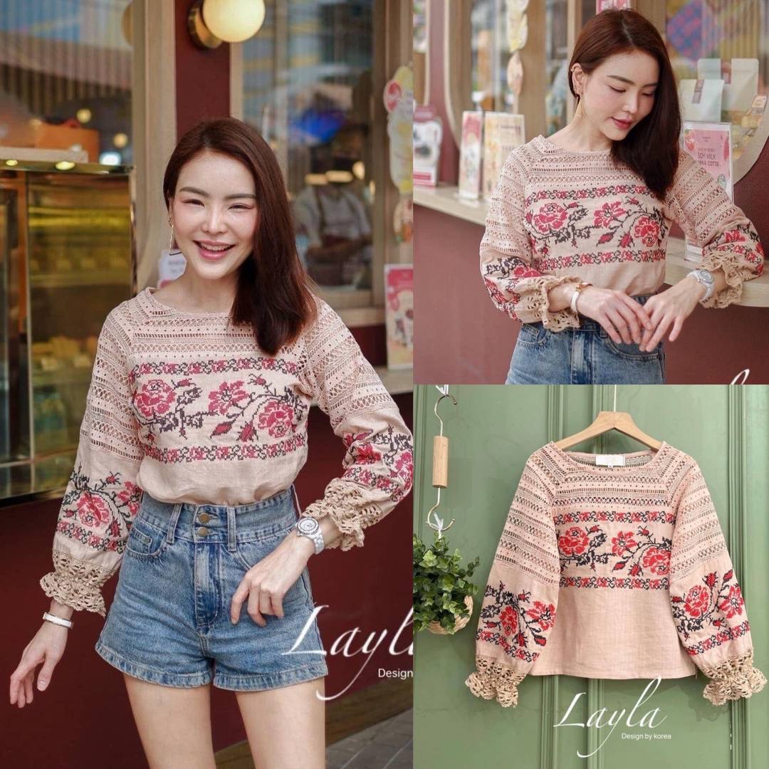 เสื้อลินิลปักลายดอกกุหลาบสวยๆ ช่วงไหล่และแขนเป็นลูกไม้ถักโครเซ งานมีซิปด้านข้าง ใส่สบาย : สินค้าคุณภาพ (พร้อมส่ง)