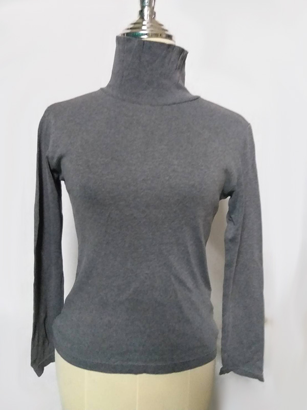 เสื้อแขนยาวคอเต่า Uniqlo เด็กสูง 125-135