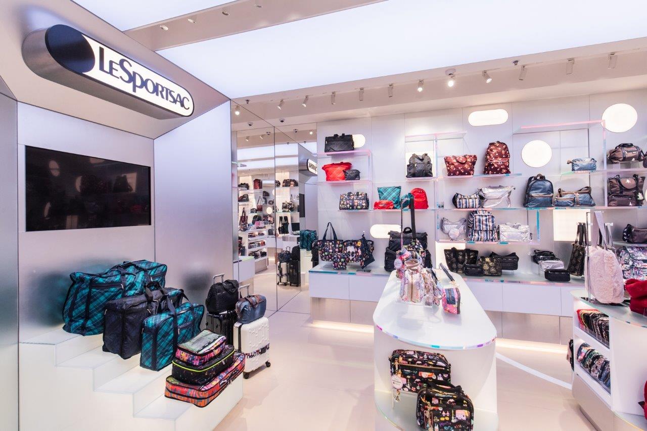 เบาะฟองน้ำรองนั่งพกพา Lesportsac