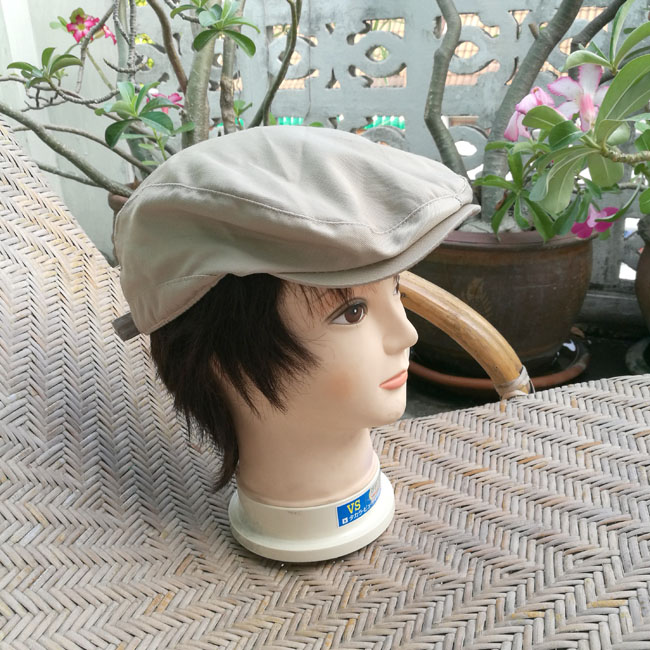 หมวกติงลี่ หมวกแฟลตแค็ป สีกากี เรียบๆ