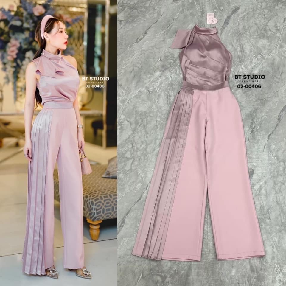 เซท 3 ชิ้น เสื้อคอกุดคอปิด เล็กน้อยแต่งระบายที่ด้านข้างมาพร้อม เข็มกลัด แมทซ์กับกางเกงขายาวเอวสูง ใส่สบาย สินค้าคุณภาพ (พร้อมส่ง)