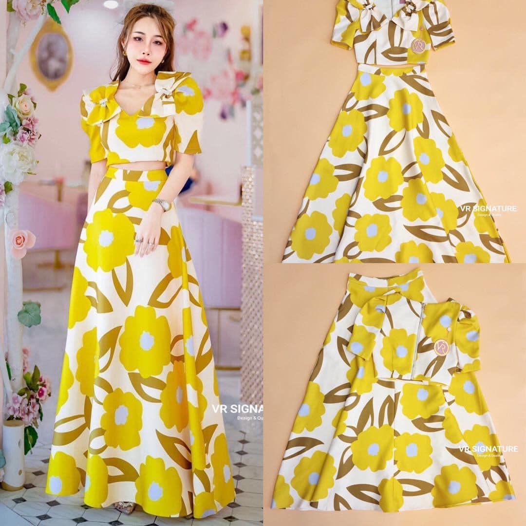 Set เสื้อครอปแขนพอง แต่งโบว์ ใหญ่ช่วงไหล่ มาพร้อมกระโปรงยาวเข้าชุด ทรงบานสวยมากค่ะ สินค้าคุณภาพ (พร้อมส่ง)