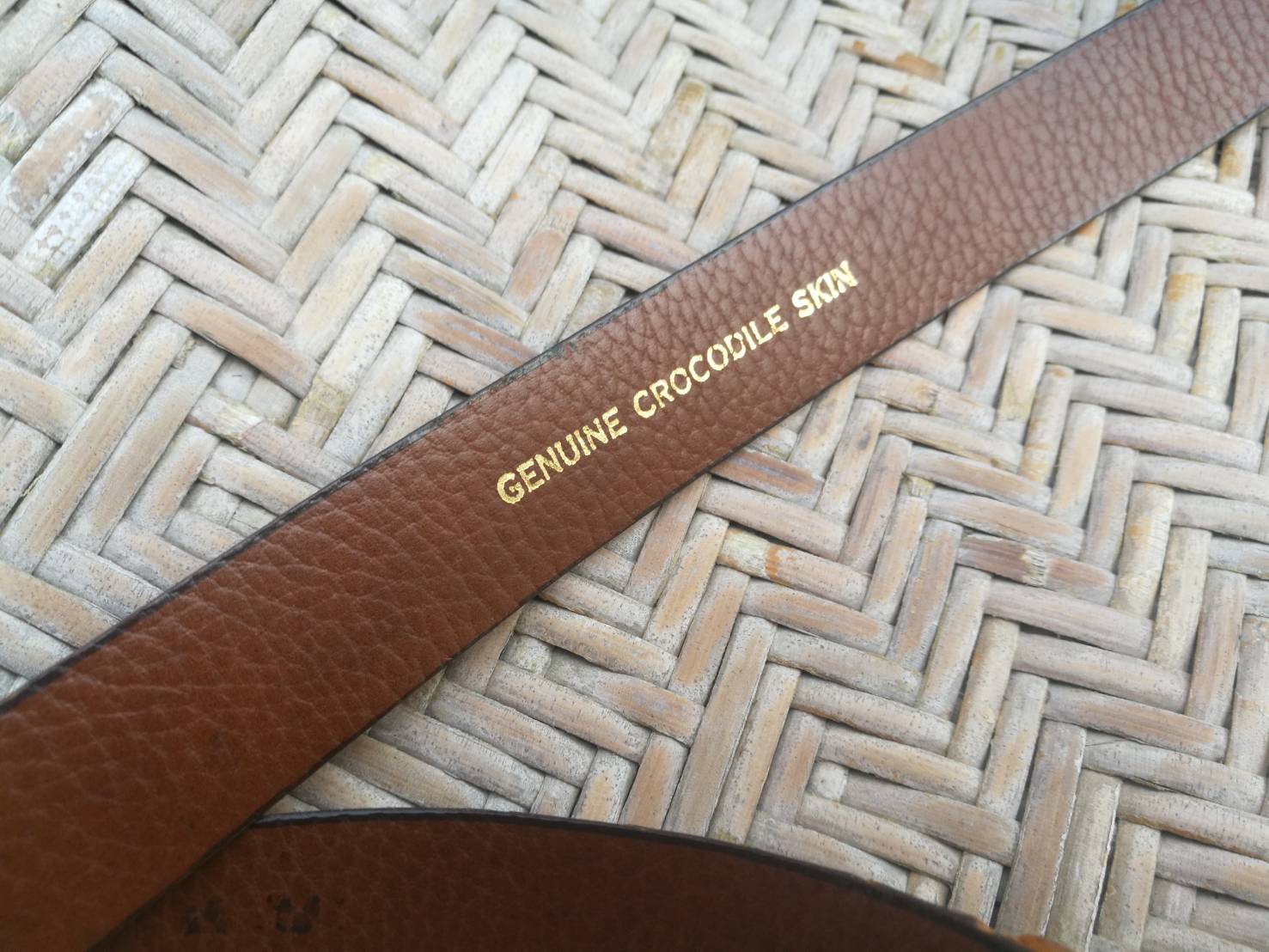 เข็มขัดหนังจรเข้แท้