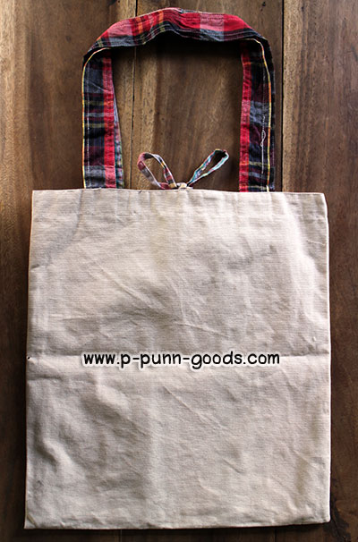 กระเป๋าถุงผ้าแคนวาส ลายผ้าขาวม้า (Reversible - ใช้ได้สองด้าน)