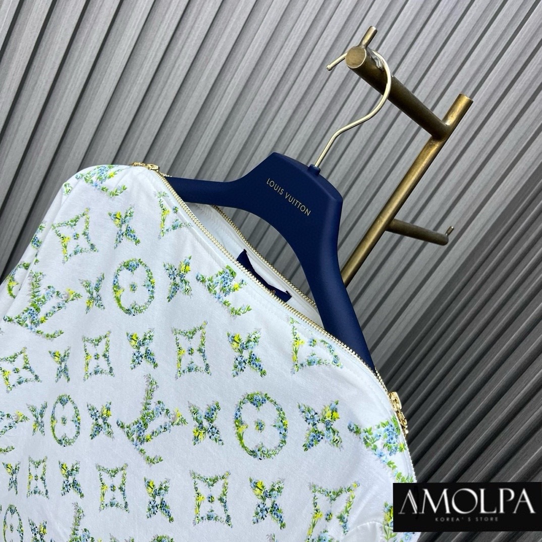 เสื้อยืดแขนสั้น LV ปาดไหล่ ลายใหม่ชนช๊อปป ใส่สบาย : สินค้าคุณภาพ (พร้อมส่ง)