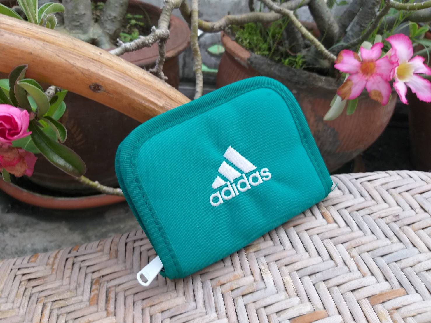 กระเป๋าสตางค์ adidas (ของใหม่)
