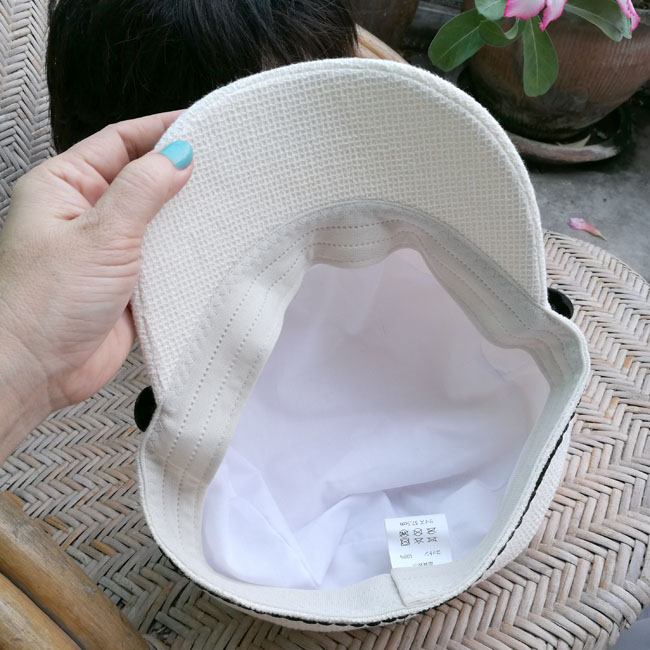 หมวกแก๊ปทรงนิวส์บอย ผ้าหมวกสวย