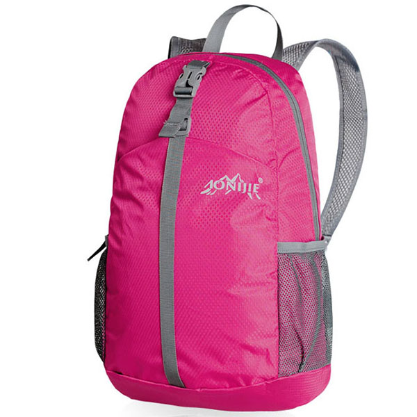 กระเป๋าเป้พับเก็บได้ รุ่นใหม่ สะพายหลังได้ น้ำหนักเบา พกพาสะดวก ทำจากไนล่อนคุณภาพสูง กันน้ำ ทนทาน เหมาะสำหรับเดินทาง และทำกิจกรรมโปรด (Lightweight Foldable Waterproof Backpack)