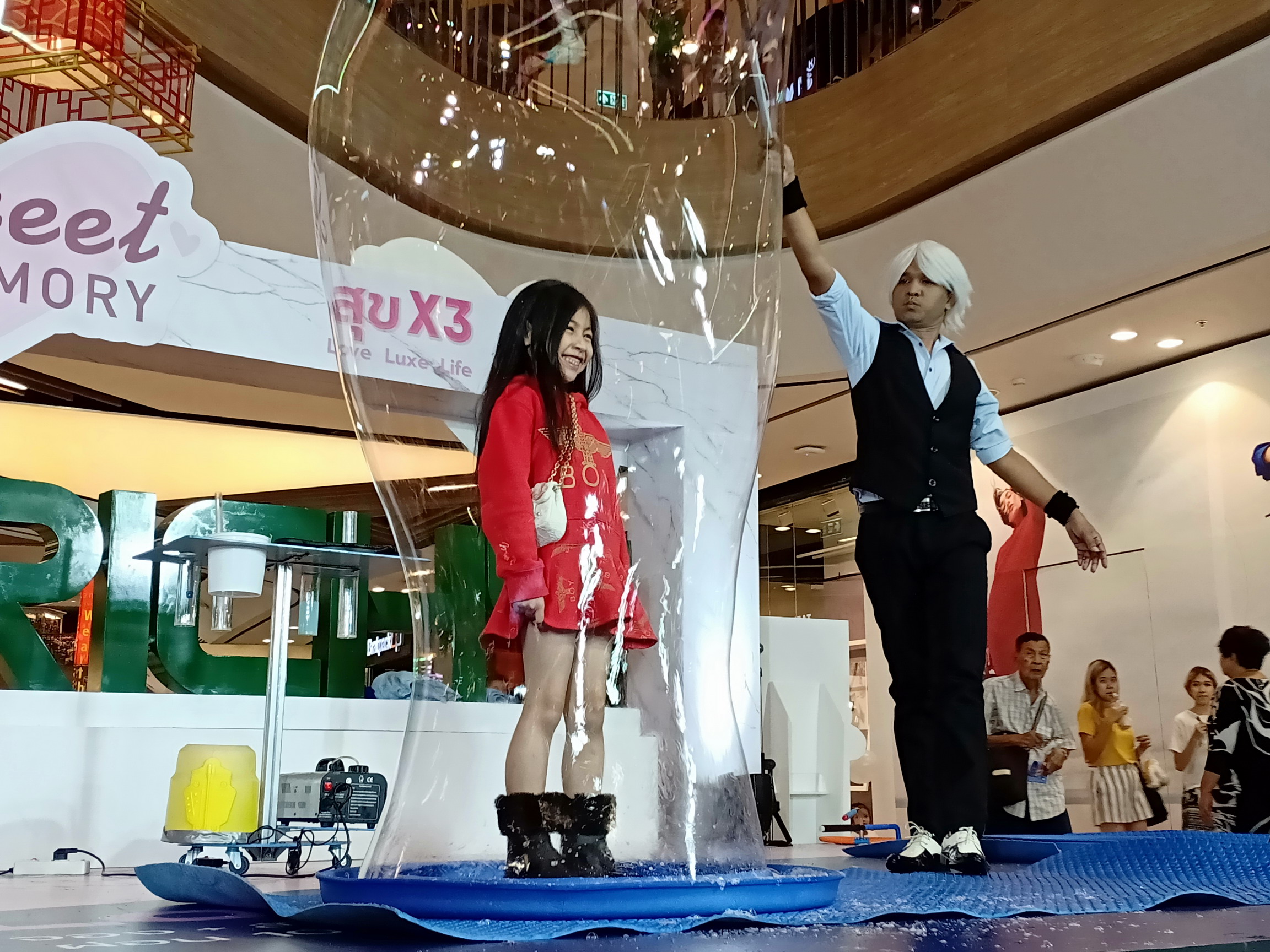 บับเบิ้ลโชว์ โชว์ฟองสบู่ ฟองสบู่ยักษ์ Bubble Show "งาน Sweet Memory" 10/02/2562