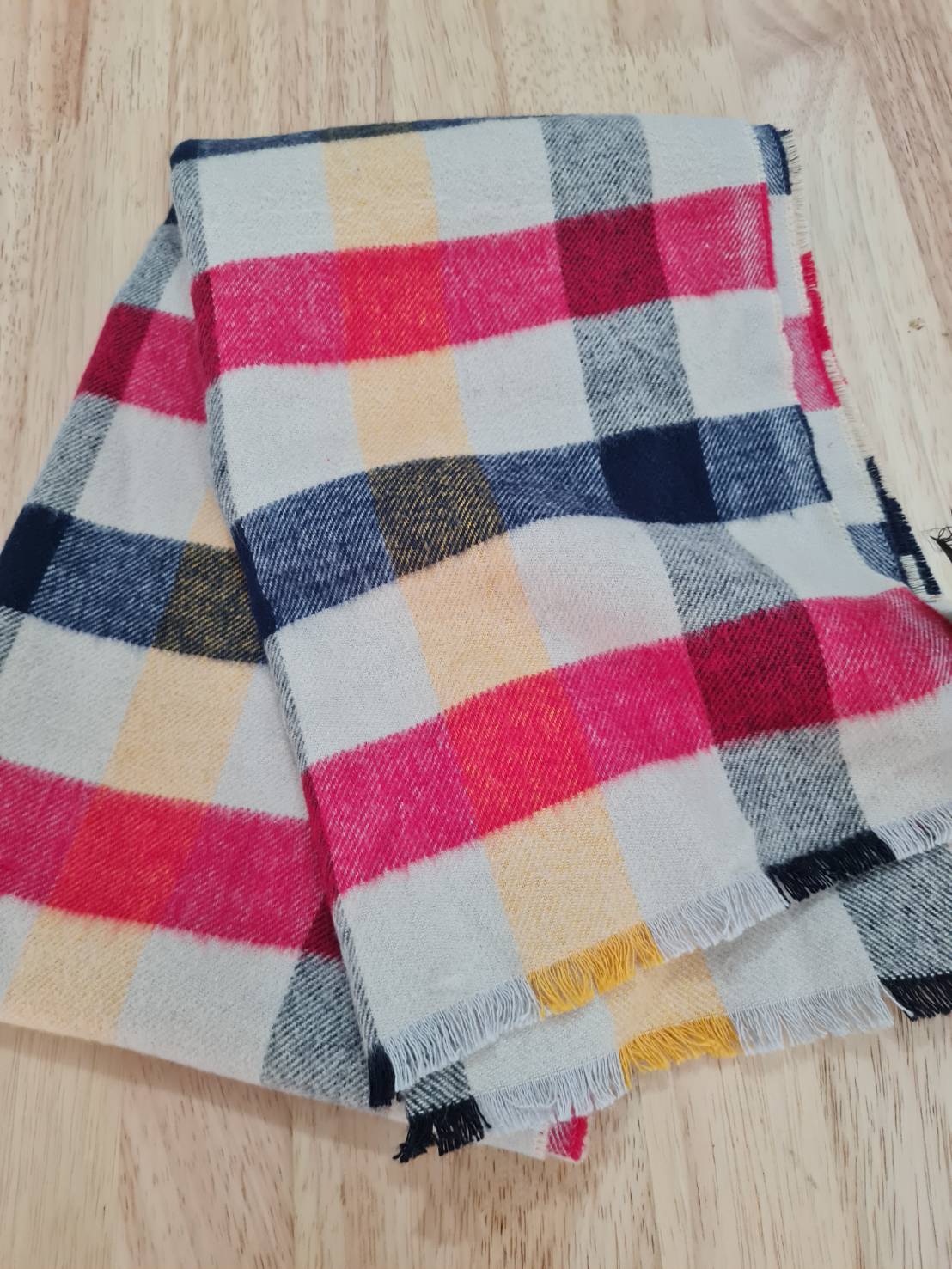 ผ้าพันคอผืนใหญ่ Made in Italy (มือ1)