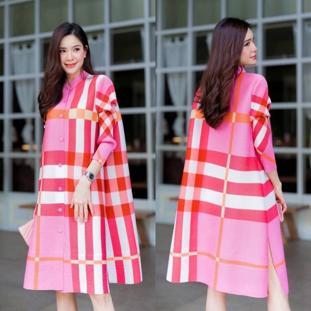 เดรสพลีท อัดพลีท 100% เนื้อเดียวกับงาน Brand งานเกาหลีแท้ 👍🏻 สินค้าคุณภาพ (พร้อมส่ง)